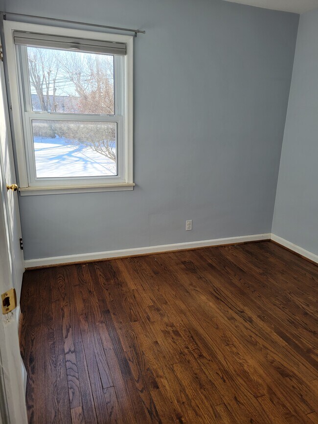 Building Photo - 3711 Hunter Ave