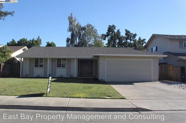 Primary Photo - 843 Avalon Way