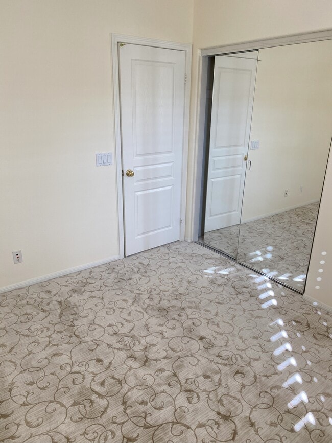 Bedroom - 77 Winding Way