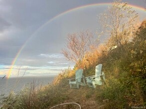 Building Photo - 24 Cliff Way