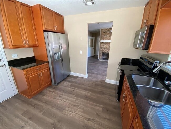 Building Photo - 21 N Beaumont Ave