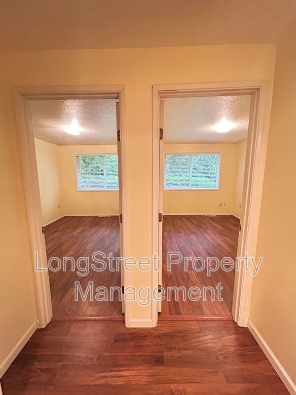 Building Photo - 3572 NW Satinwood St