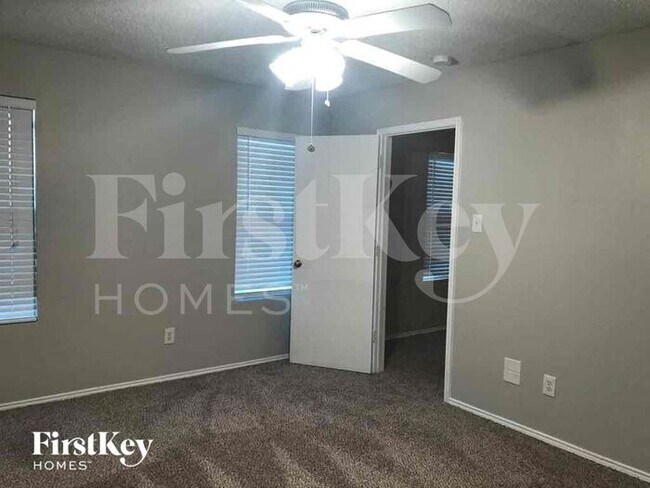 Building Photo - 3356 Mojave Dr