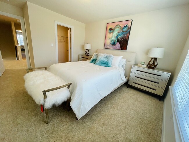 Building Photo - Cardinal | 4 Bed 2.5 Bath | Garage | 1895 sf