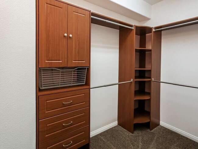 Building Photo - 8413 Barossa Ct