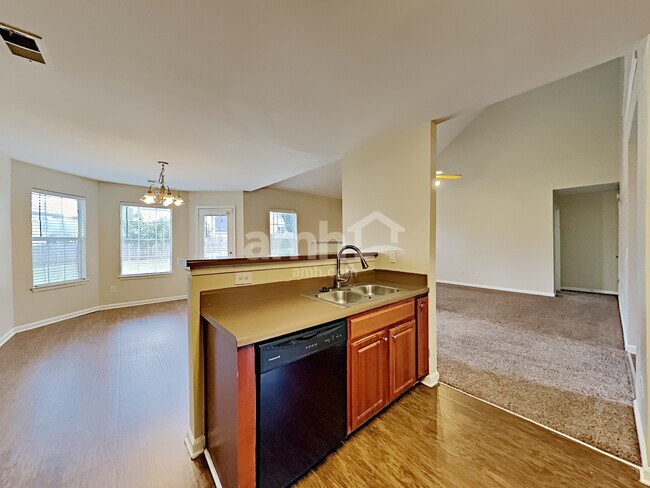 Building Photo - 1710 Tuftstown Ct