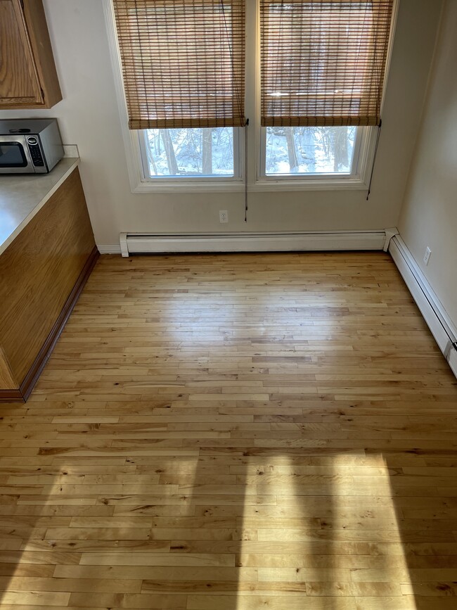 Main Level Open Concept Dinning room - 36 Tenney Rd