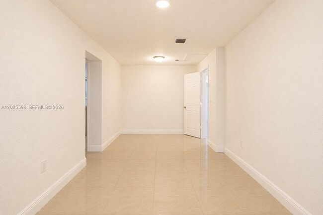 Building Photo - 9421 SW 150th St