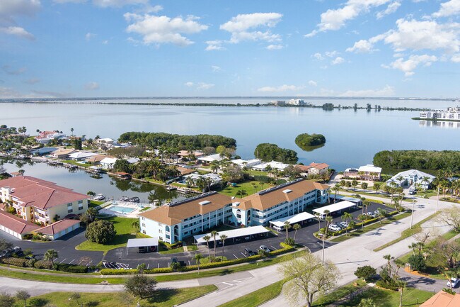 Building Photo - 2001 S Banana River Blvd