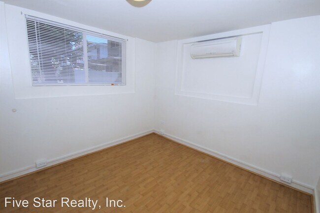 Building Photo - 758 Isenberg St