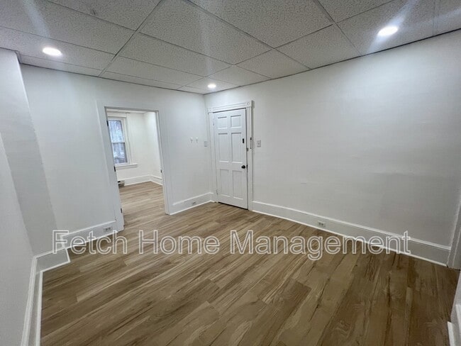 Building Photo - 312 N Reservoir St