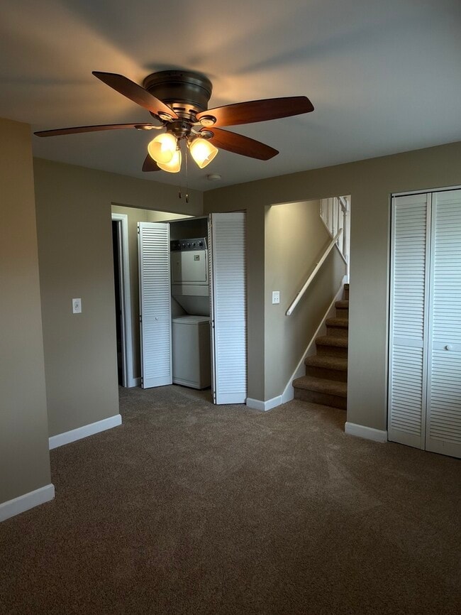 Building Photo - 29W649 Winchester Cir