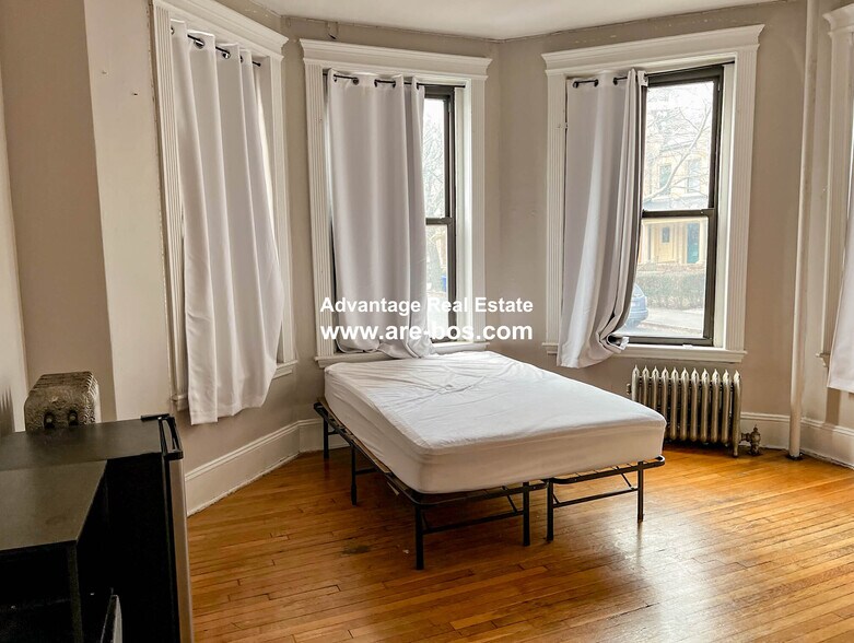 apt 24 - 1066 Commonwealth Ave