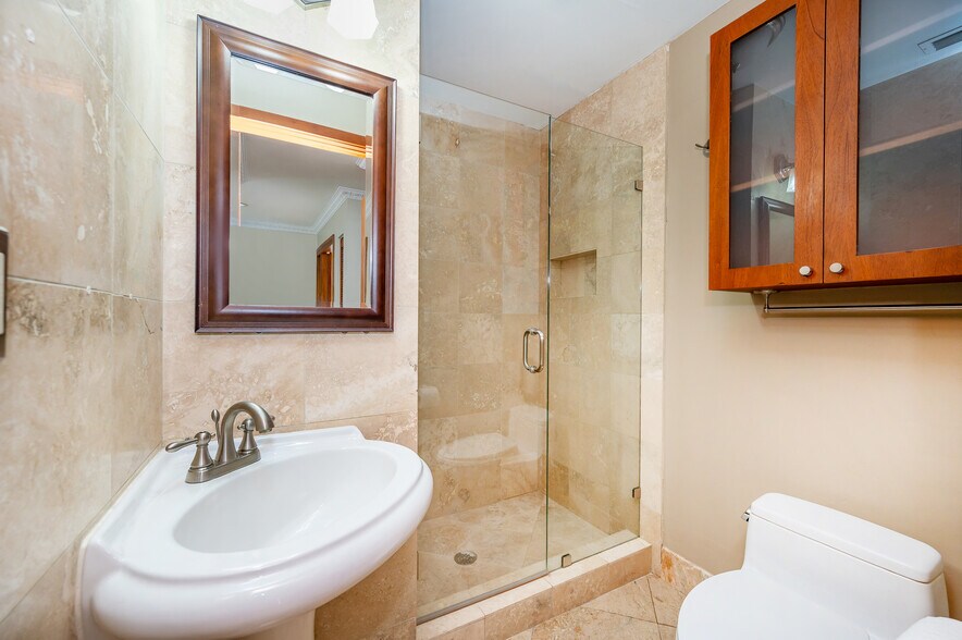 Building Photo - 4725 NW 103rd Ct