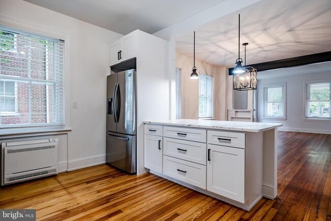 Building Photo - 310 W Biddle St