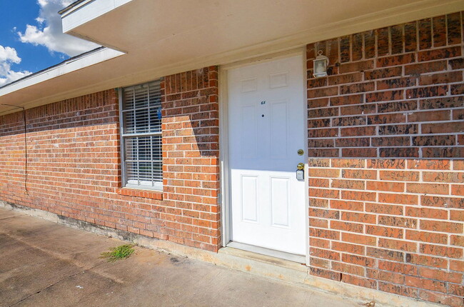 Building Photo - 3011 Orange St