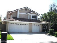 Building Photo - 12788 Summer St