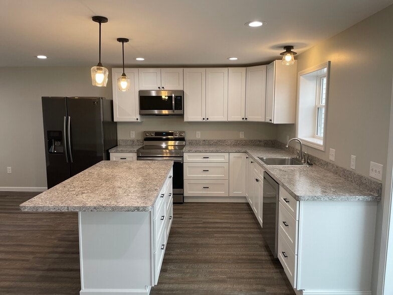 Soft close cabinets - 27665 Water St