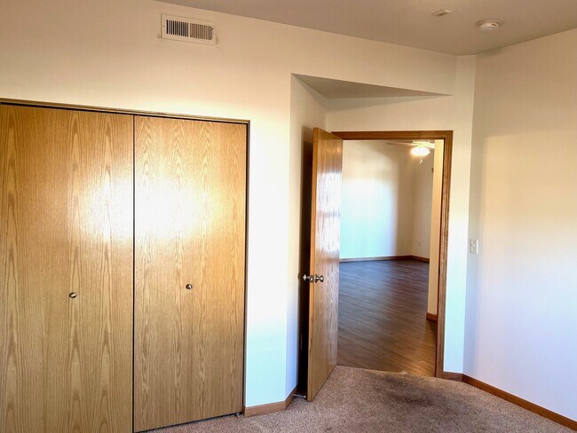 Second Bedroom - 130 Oakridge Ave