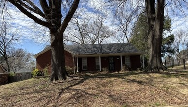 Building Photo - 2885 Kenneth St