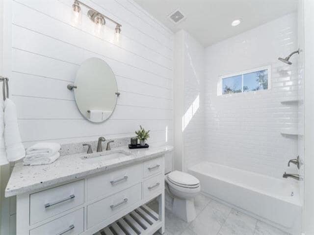 Building Photo - 419 Glenview Dr