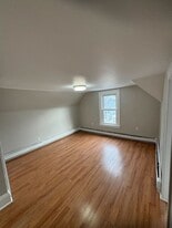 Building Photo - 86 Cottage St