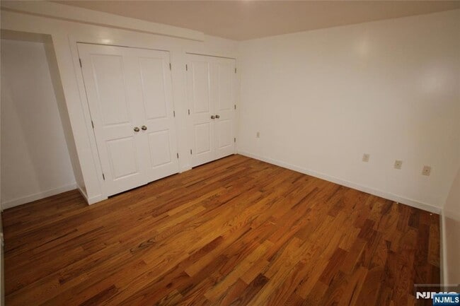 Building Photo - 100 Grove Terrace