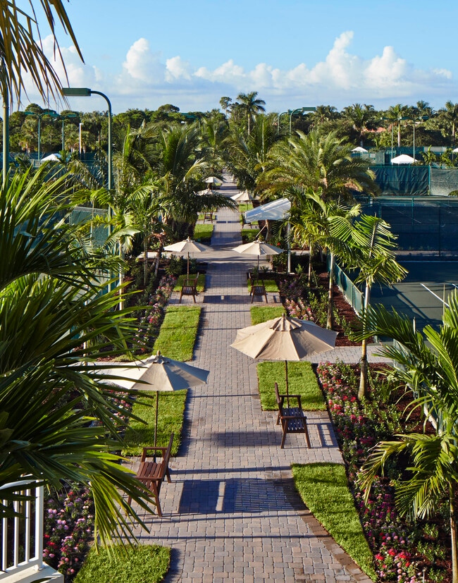 Building Photo - 123 Palm Bay Terrace