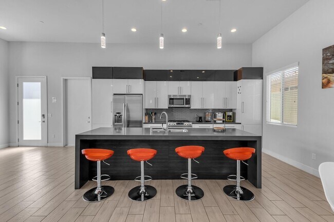 Building Photo - 51855 Avenida Juarez