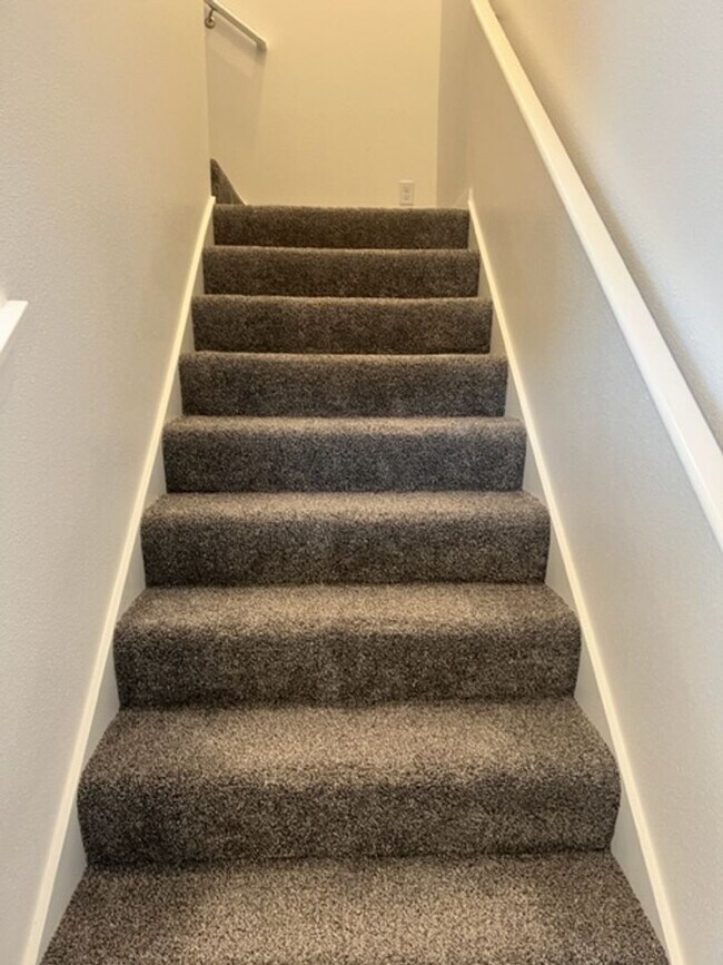 Building Photo - 1106-1108 W 11TH