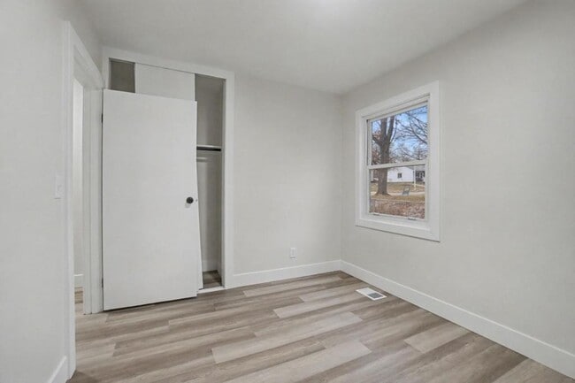 Building Photo - 4472 Curundu Ave