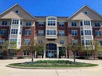 Building Photo - 4120 S Lake Dr