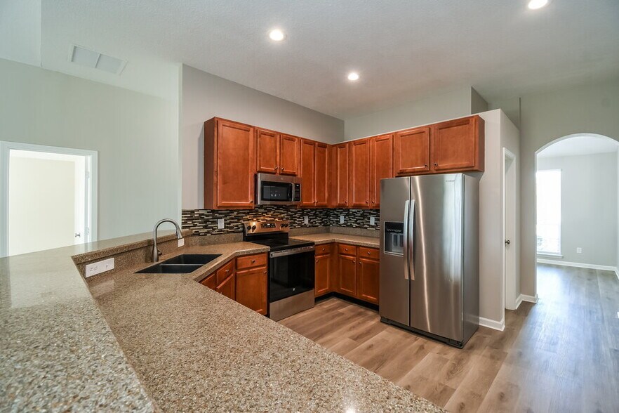 Building Photo - 86304 Sand Hickory Trail