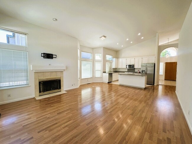 Building Photo - 2172 Dolen Pl