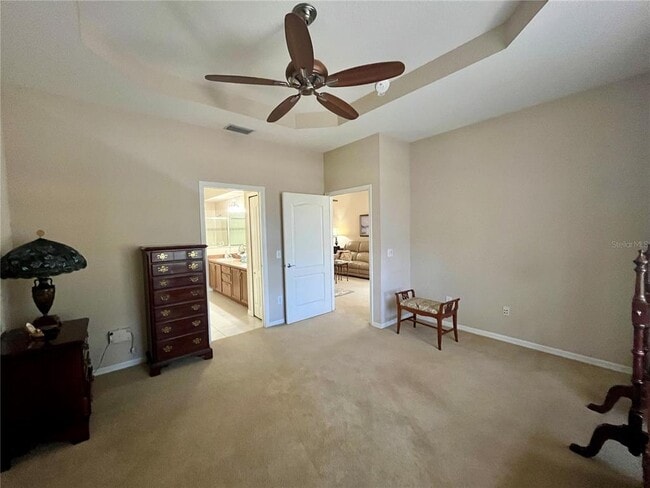 Building Photo - 6040 Sandhill Ridge Dr