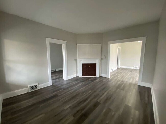 Building Photo - 7918 Force Ave