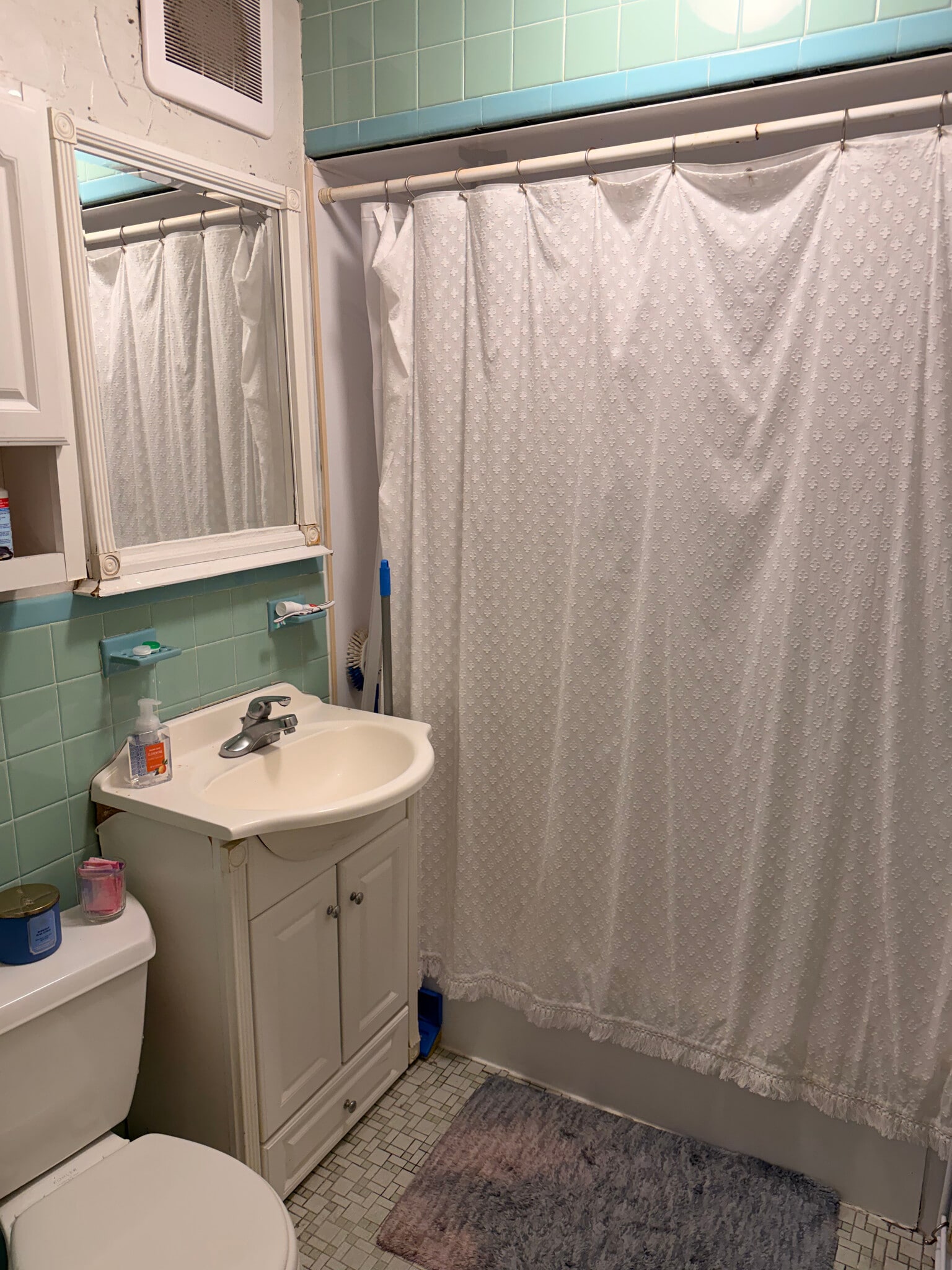 Bath 1 - 49 Sunset Rd