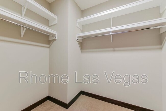 Building Photo - 3750 Las Vegas Blvd S