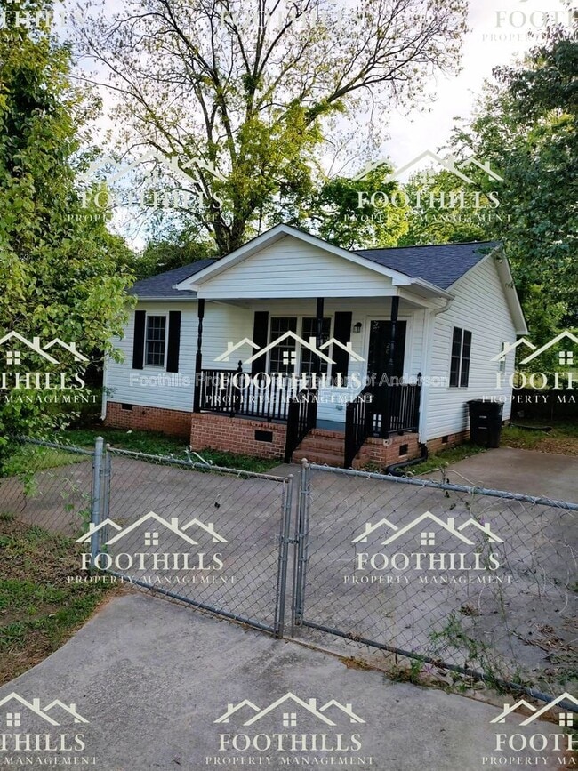 Building Photo - 201 F St