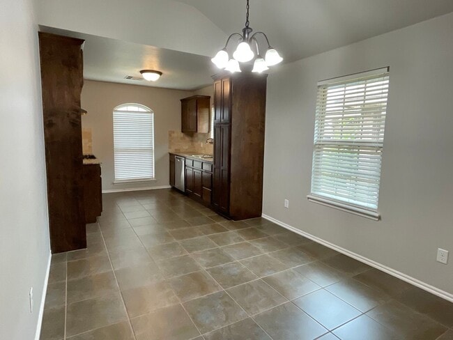 Building Photo - Great 3 bed 2 bath in Edmond!!