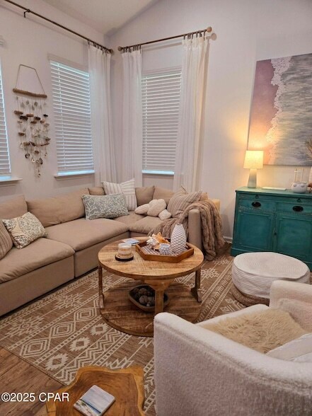 Building Photo - 8661 Shell Sink Dr