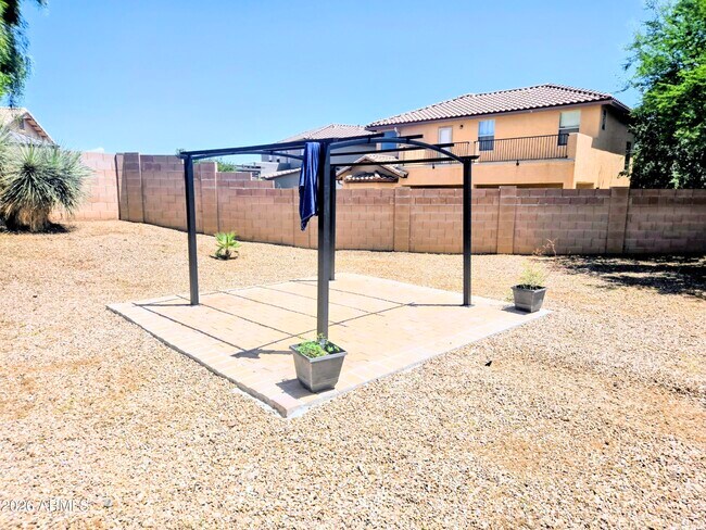 Building Photo - 1229 Questa Ct