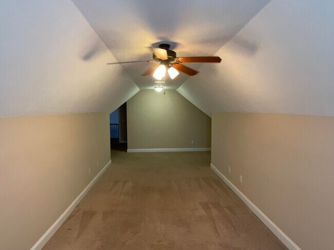Building Photo - 3033 Margot Ln