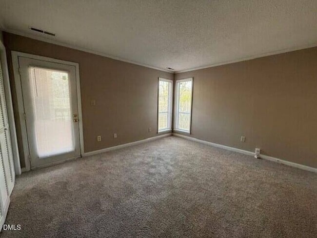 Building Photo - Awesome two-bedroom townhome!