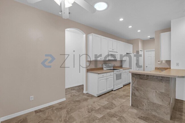 Building Photo - 8539 Alexandra Arbor Ln