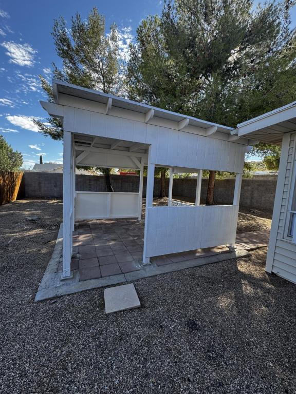 Building Photo - 980 Canyon Hills Rd
