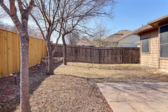 Building Photo - Redbird Ranch Retreat: 3-Bedroom Home with Private Office & Modern Upgrades!