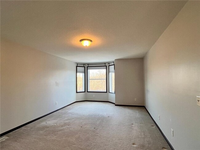 Building Photo - 5000 Merrimac Lane North