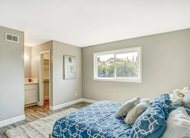 Building Photo - **Amazing 4 bedroom 3 bathroom Home Availa...