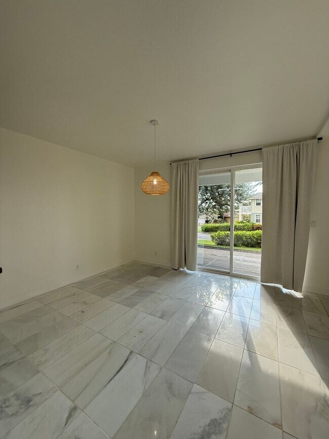 Building Photo - Resort Living in a Gated Community in Ko'olina! PETS NEGOTIABLE!